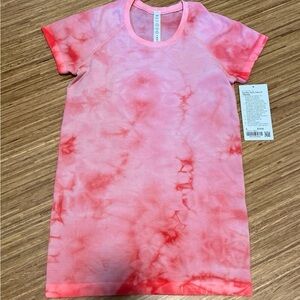 NWT Lululemon Swiftly Tech Tee 2.0 Raspberry Cream Marble size 6
